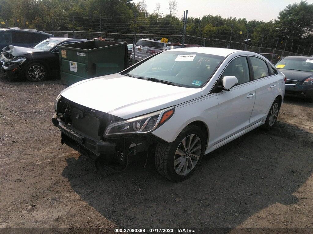5NPE34AF4FH136733 2015 HYUNDAI SONATA photo no. 2