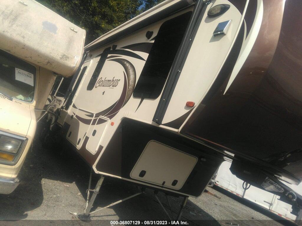 4X4FCMK24G6005940 2016 PALOMINO COLUMBUS photo no. 1