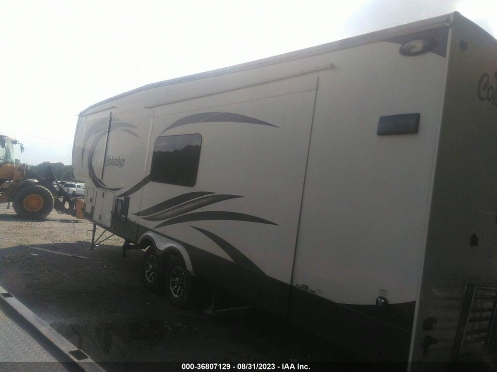 4X4FCMK24G6005940 2016 PALOMINO COLUMBUS photo no. 3