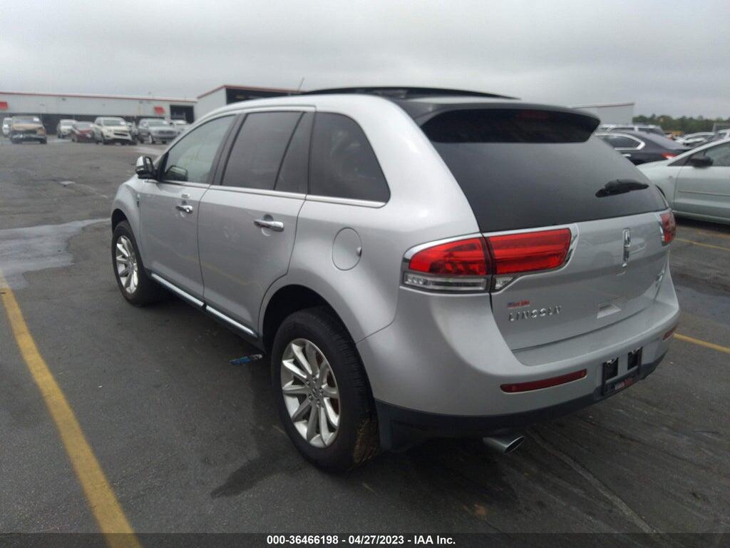 2LMDJ8JK3DBL22231 2013 LINCOLN MKX photo no. 3