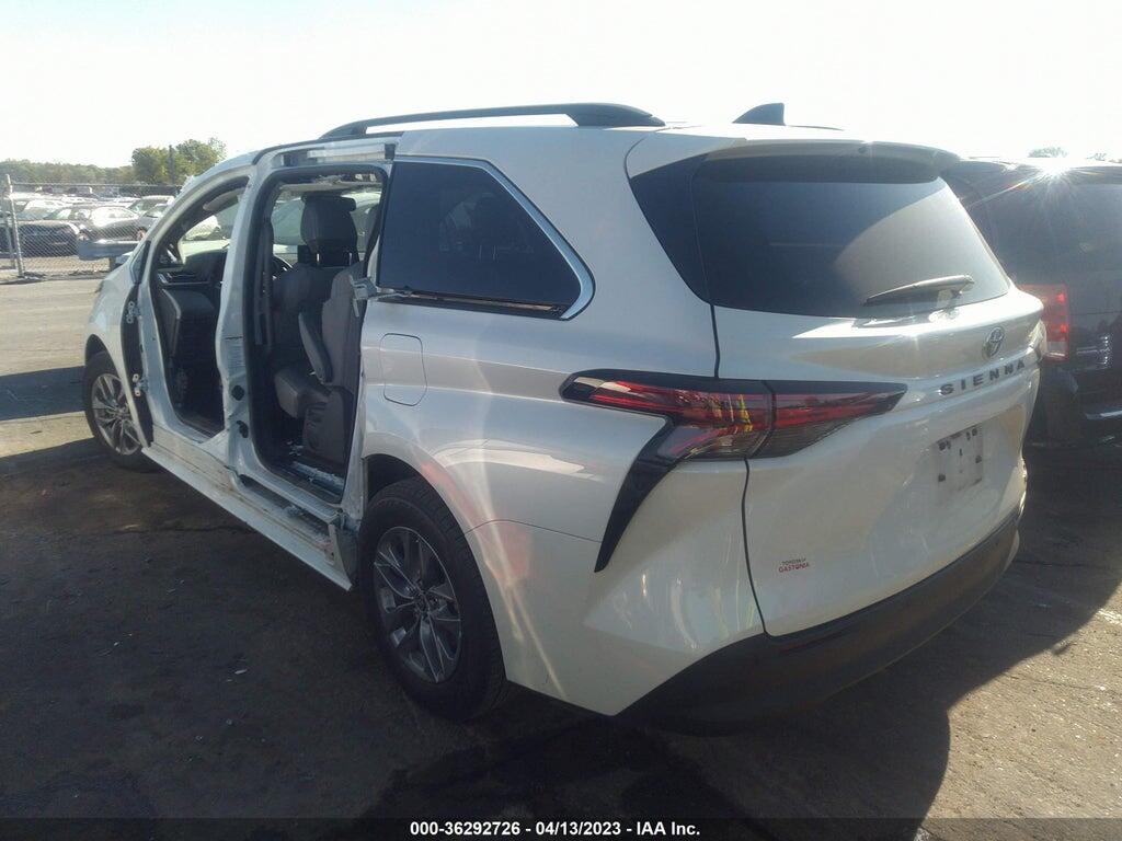 5TDJRKEC2MS055559 2021 TOYOTA SIENNA photo no. 3