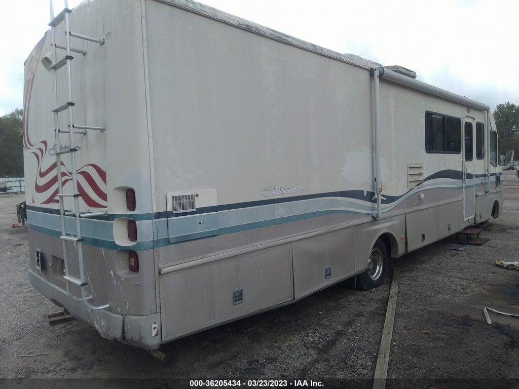 3FCMF53G2TJA00901 1996 FORD F530 photo no. 4
