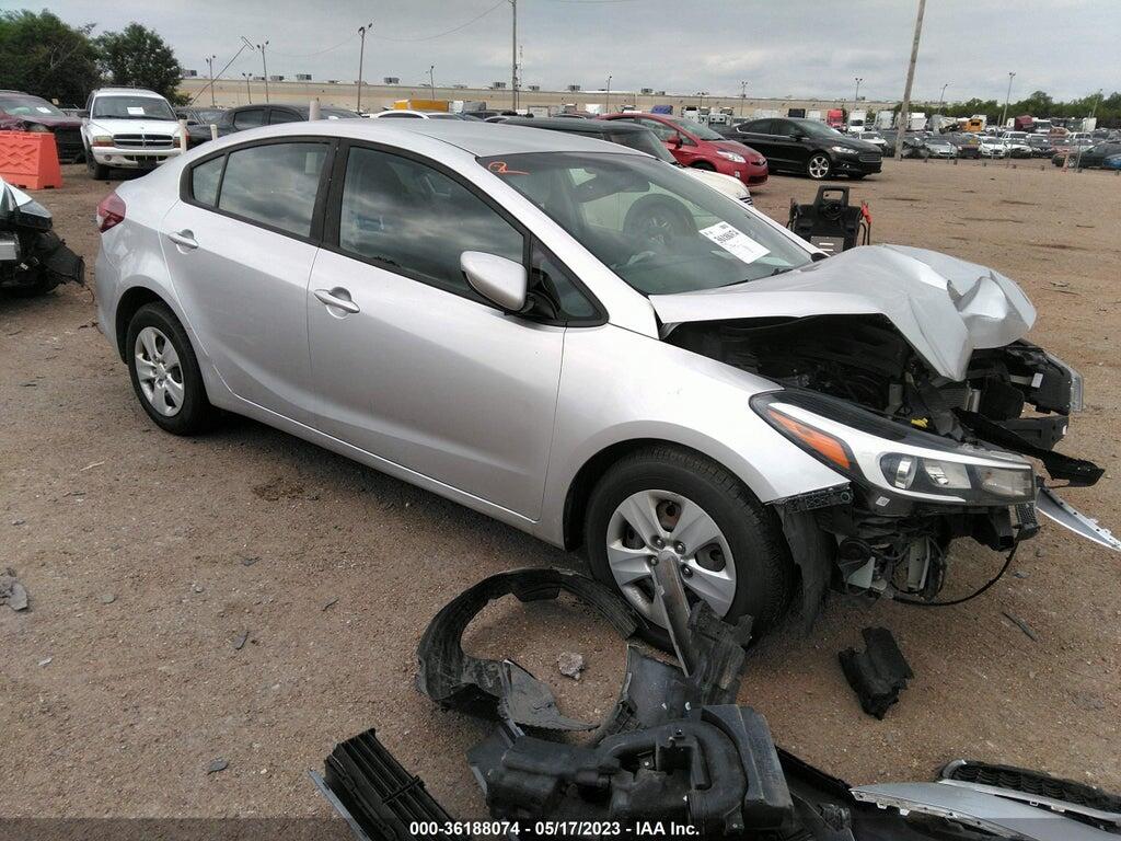 3KPFK4A7XHE019388 2017 KIA FORTE photo no. 1