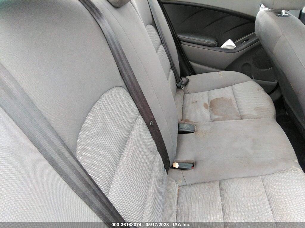 3KPFK4A7XHE019388 2017 KIA FORTE photo no. 8