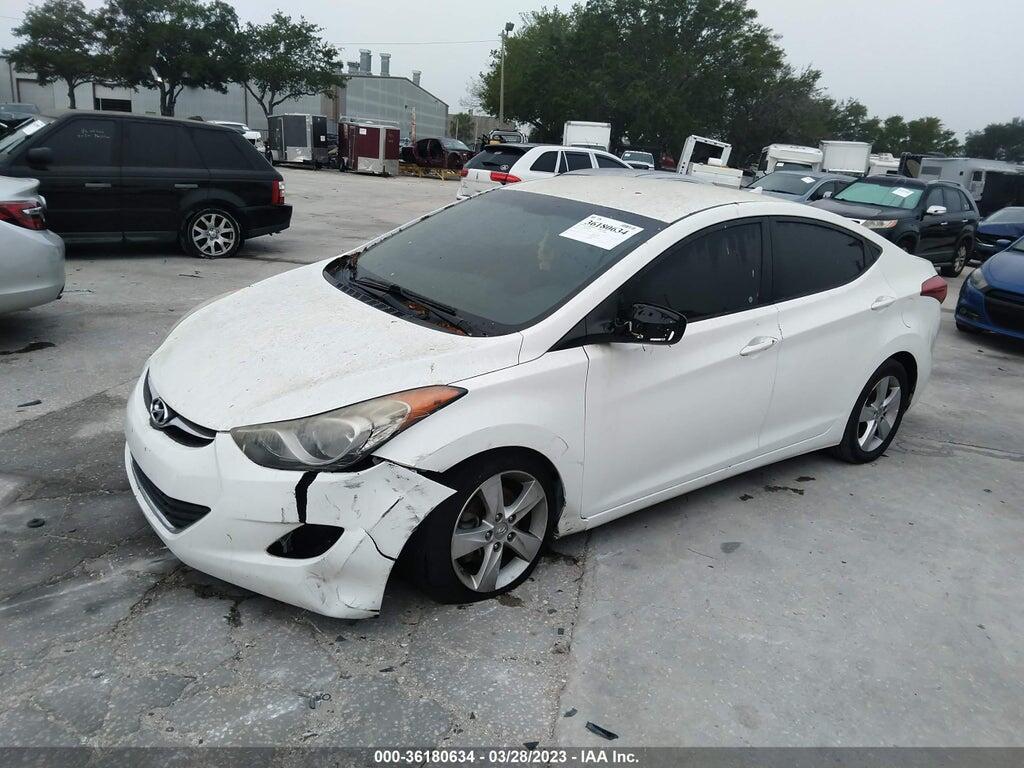 5NPDH4AE9DH372750 2013 HYUNDAI ELANTRA photo no. 2