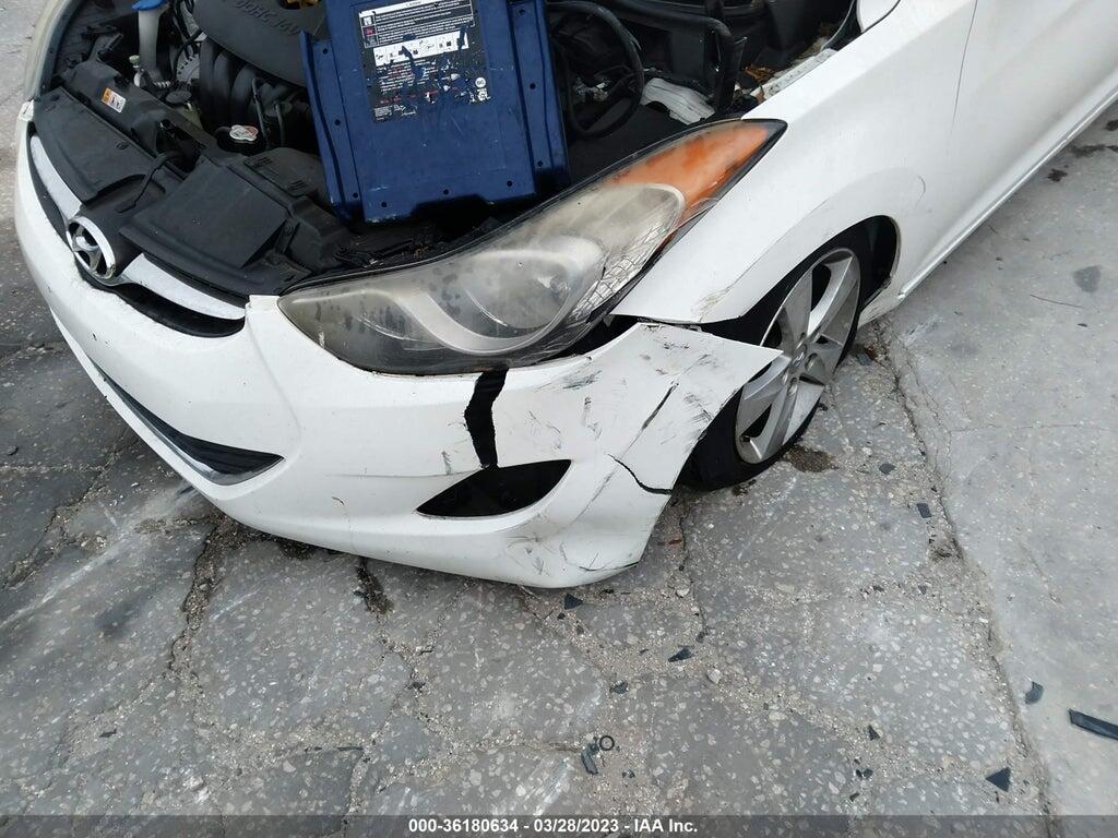 5NPDH4AE9DH372750 2013 HYUNDAI ELANTRA photo no. 6