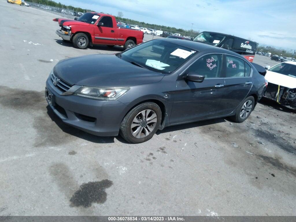 1HGCR2F33DA151805 2013 HONDA ACCORD photo no. 2