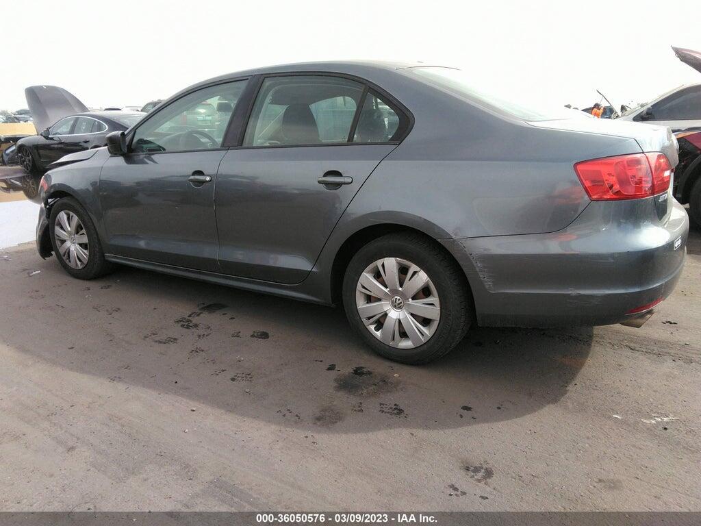 3VW2K7AJ5DM363252 2013 VOLKSWAGEN JETTA photo no. 3