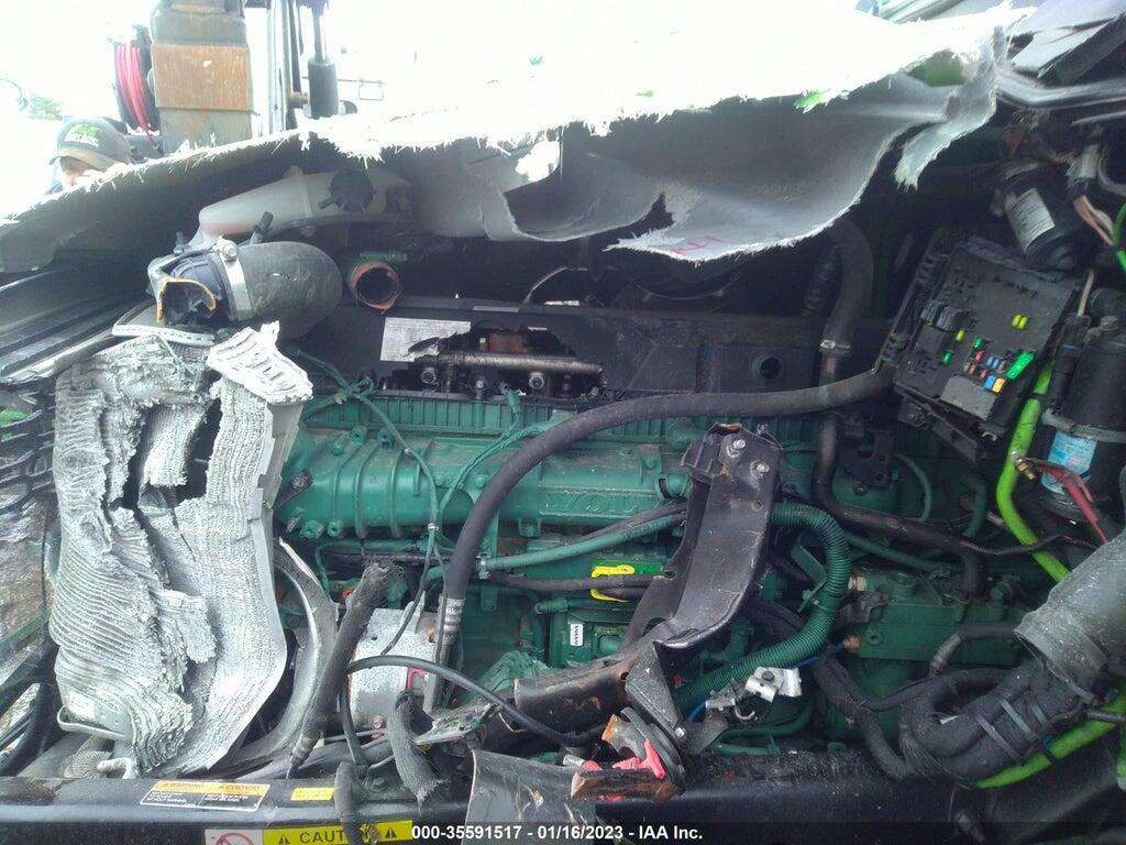 4V4NC9EJ4NN309729 2022 VOLVO VNL photo no. 10