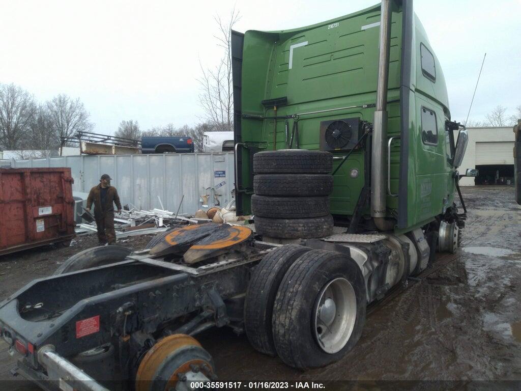 4V4NC9EJ4NN309729 2022 VOLVO VNL photo no. 4