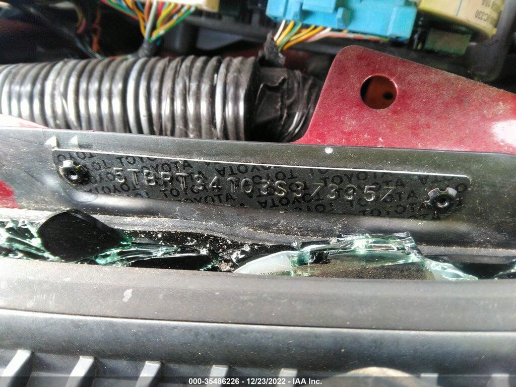 5TBRT34103S373357 2003 TOYOTA TUNDRA photo no. 9