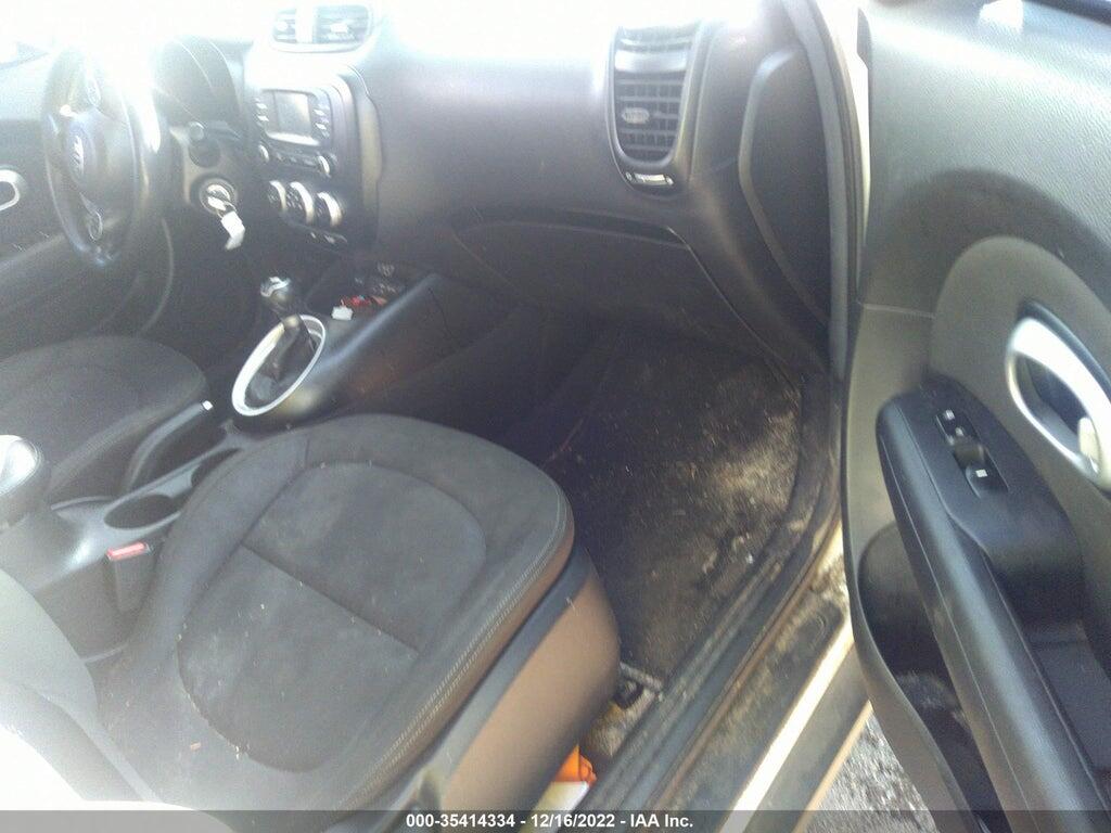 KNDJN2A29F7152571 2015 KIA SOUL photo no. 5