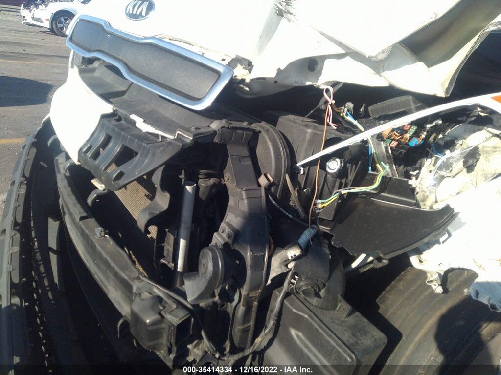KNDJN2A29F7152571 2015 KIA SOUL photo no. 6