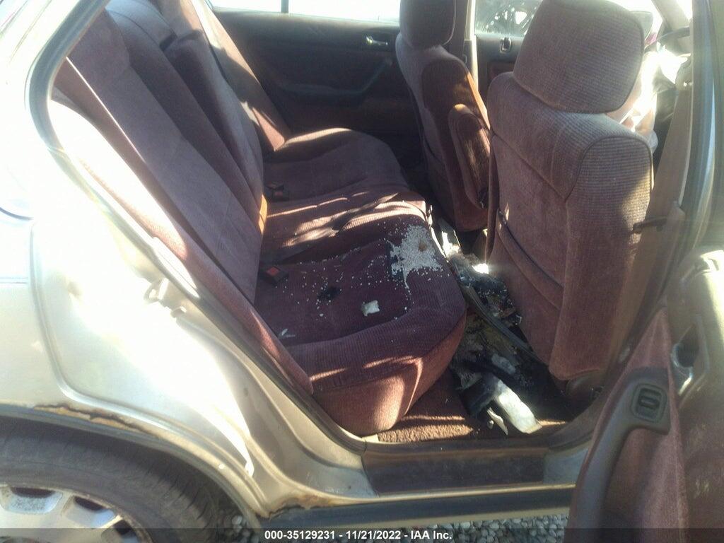 1HGCB7675PA015779 1993 HONDA ACCORD photo no. 8