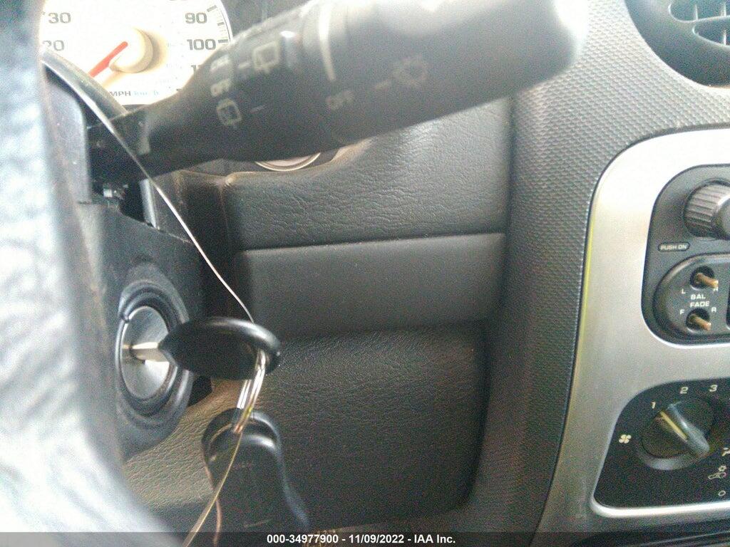 1J4GL48K64W204074 2004 JEEP LIBERTY photo no. 11