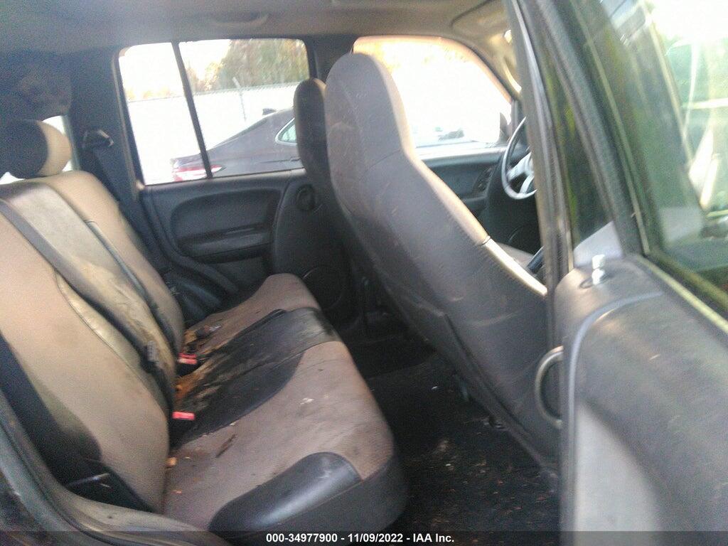 1J4GL48K64W204074 2004 JEEP LIBERTY photo no. 8