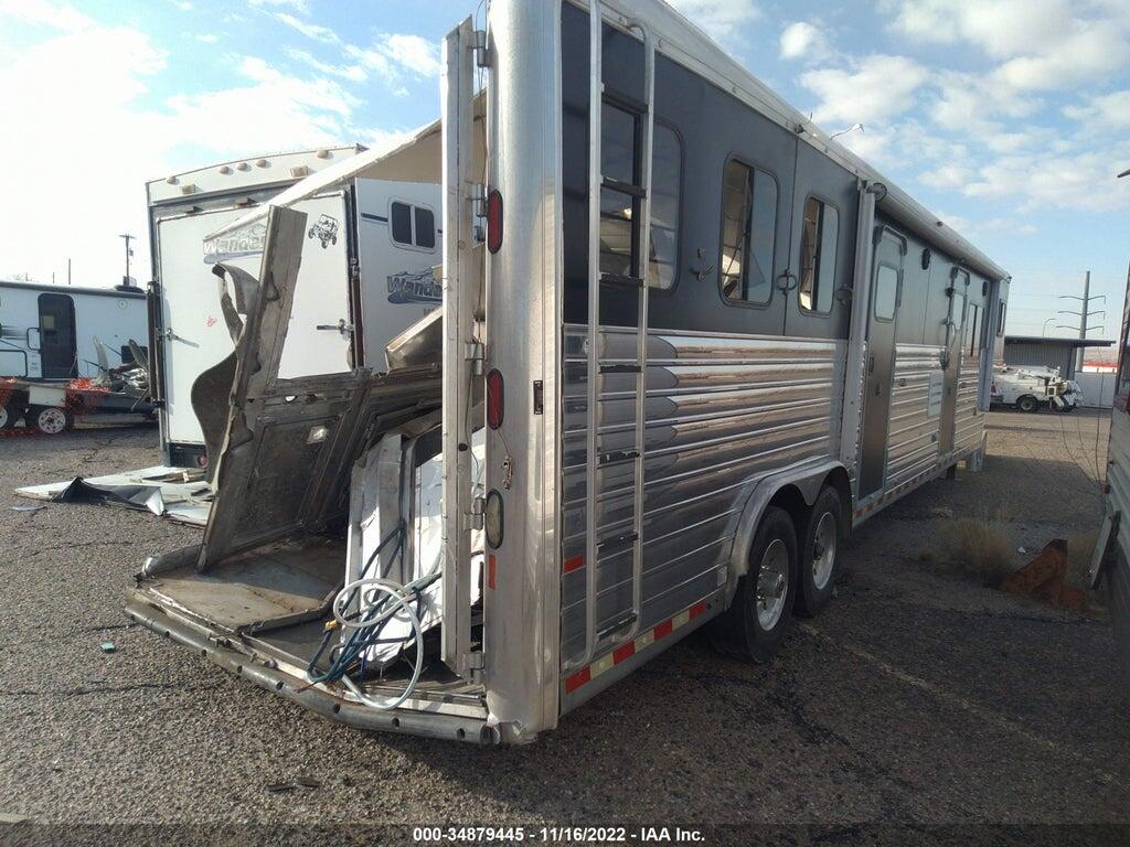 1K96H322951051431 2005 TRAILER MART HORSE TRAILER photo no. 4