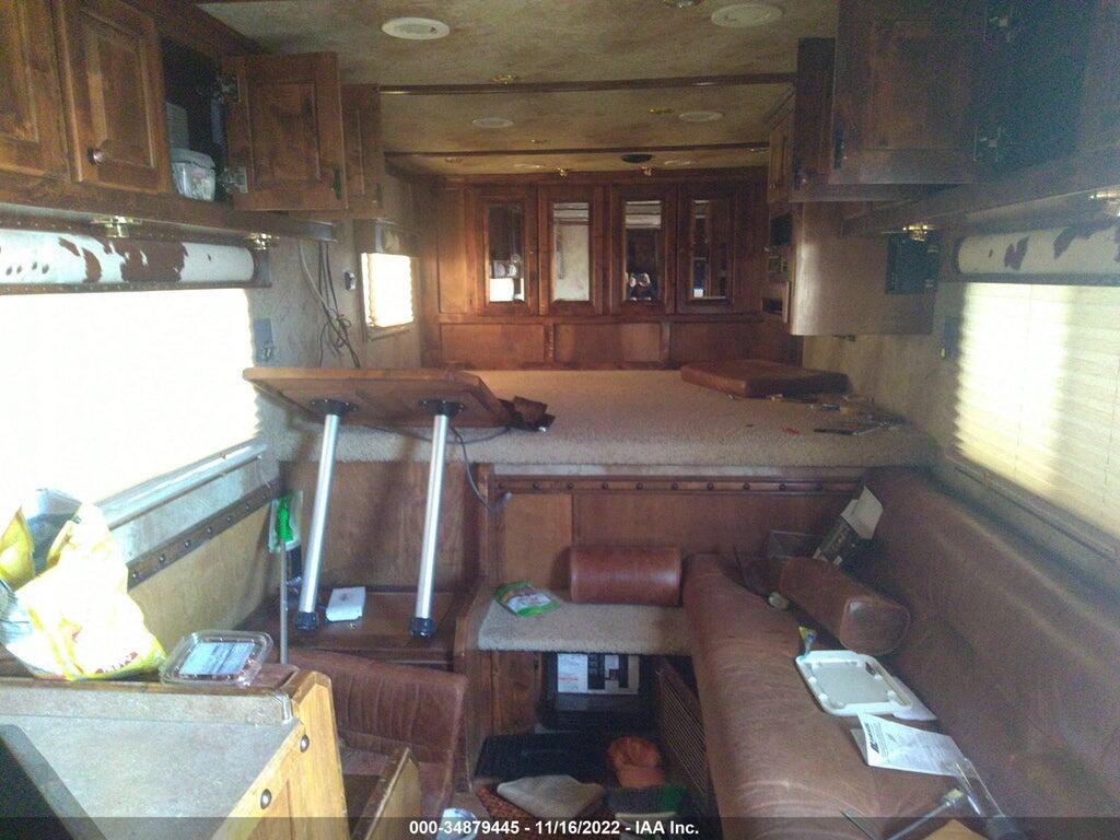 1K96H322951051431 2005 TRAILER MART HORSE TRAILER photo no. 5