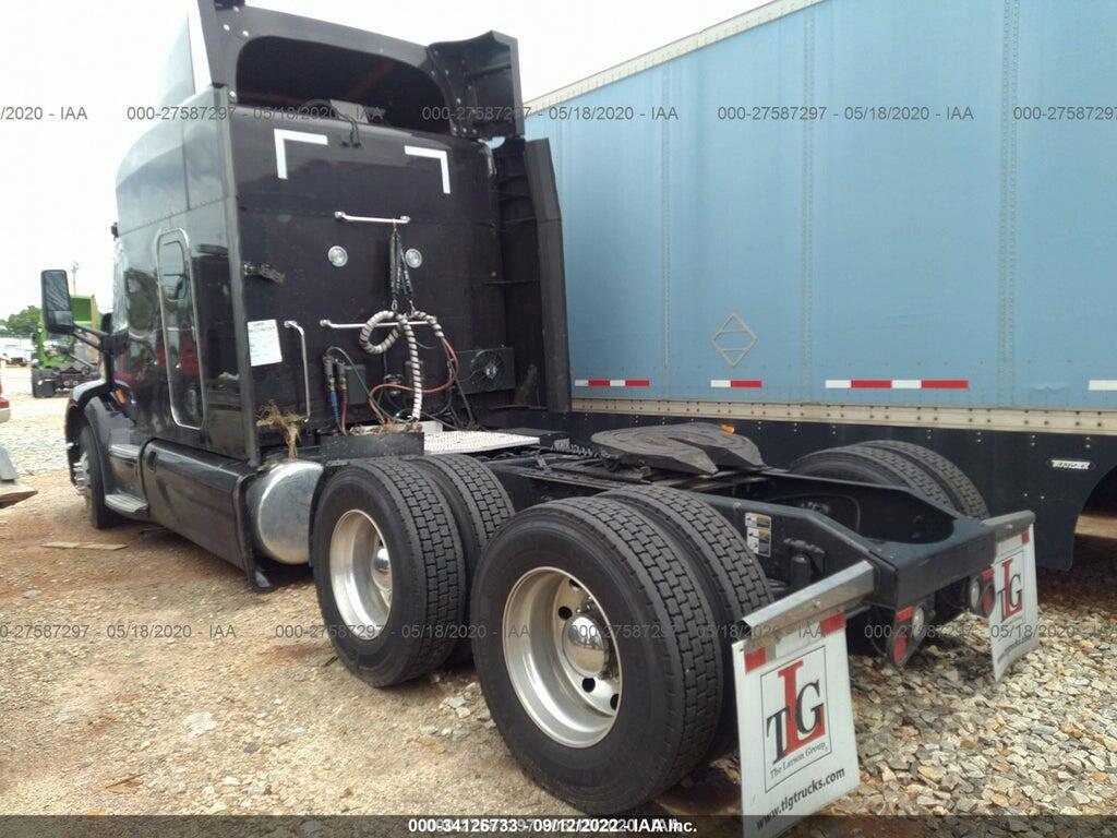 1XPBDP9X8HD363669 2017 PETERBILT 579 photo no. 3