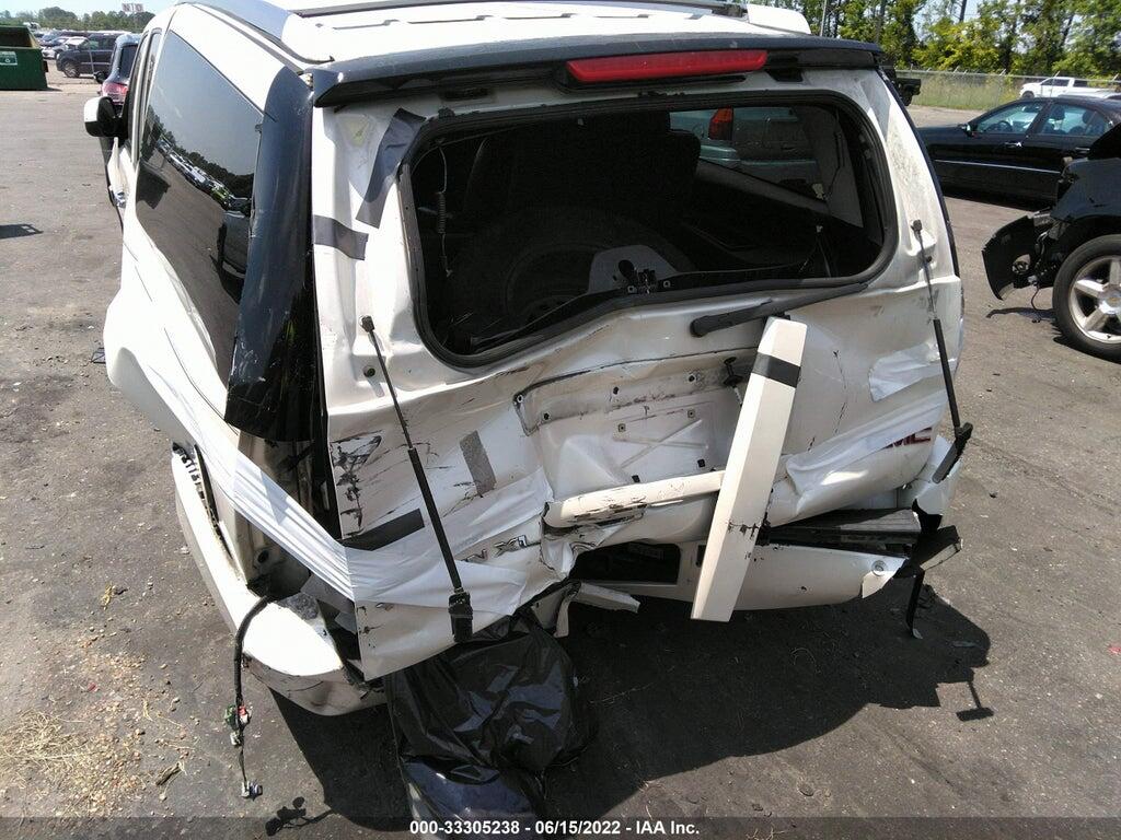 1GKS1MEF3BR316862 2011 GMC YUKON XL 1500 photo no. 6