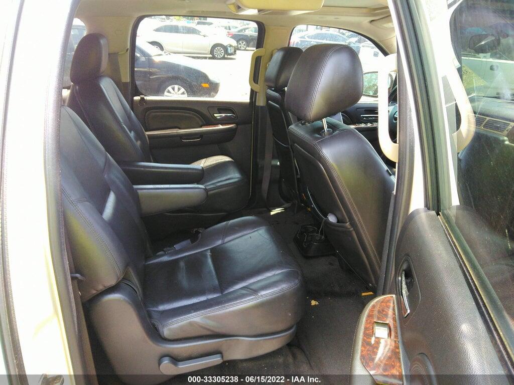 1GKS1MEF3BR316862 2011 GMC YUKON XL 1500 photo no. 8
