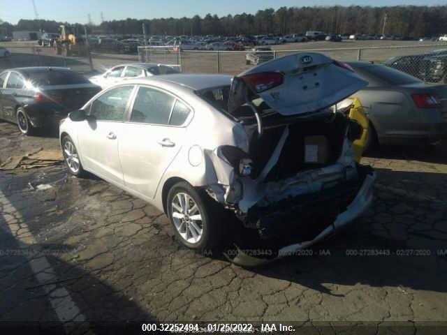 3KPFL4A77HE132020 2017 KIA FORTE photo no. 3