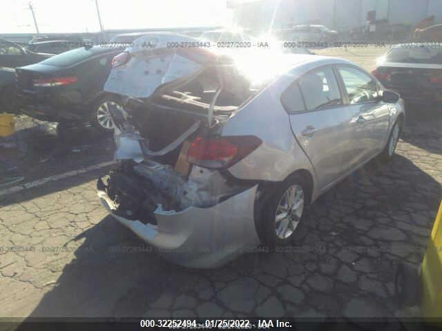 3KPFL4A77HE132020 2017 KIA FORTE photo no. 4