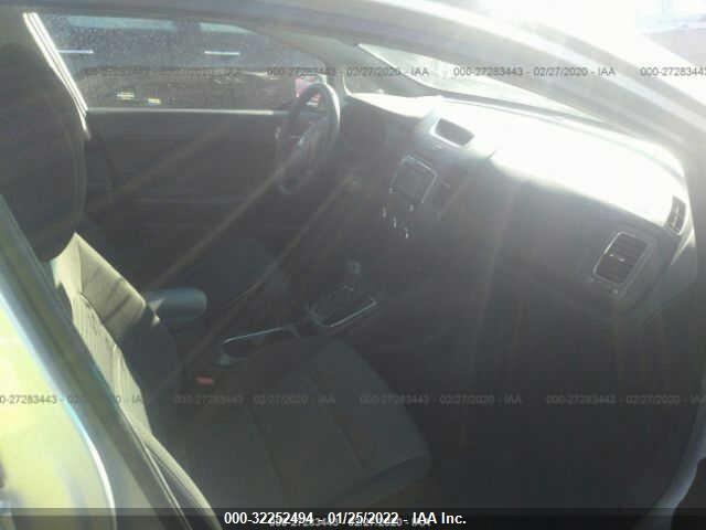 3KPFL4A77HE132020 2017 KIA FORTE photo no. 5