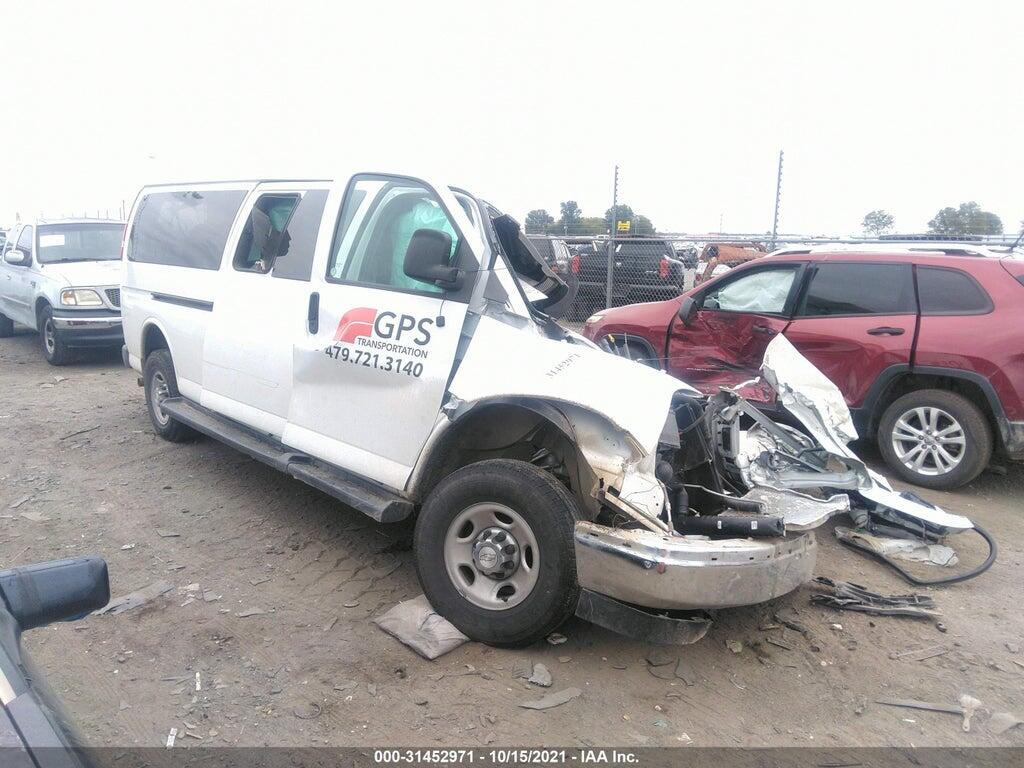 1GAZGPFG3K1240925 2019 CHEVROLET EXPRESS 3500 photo no. 1