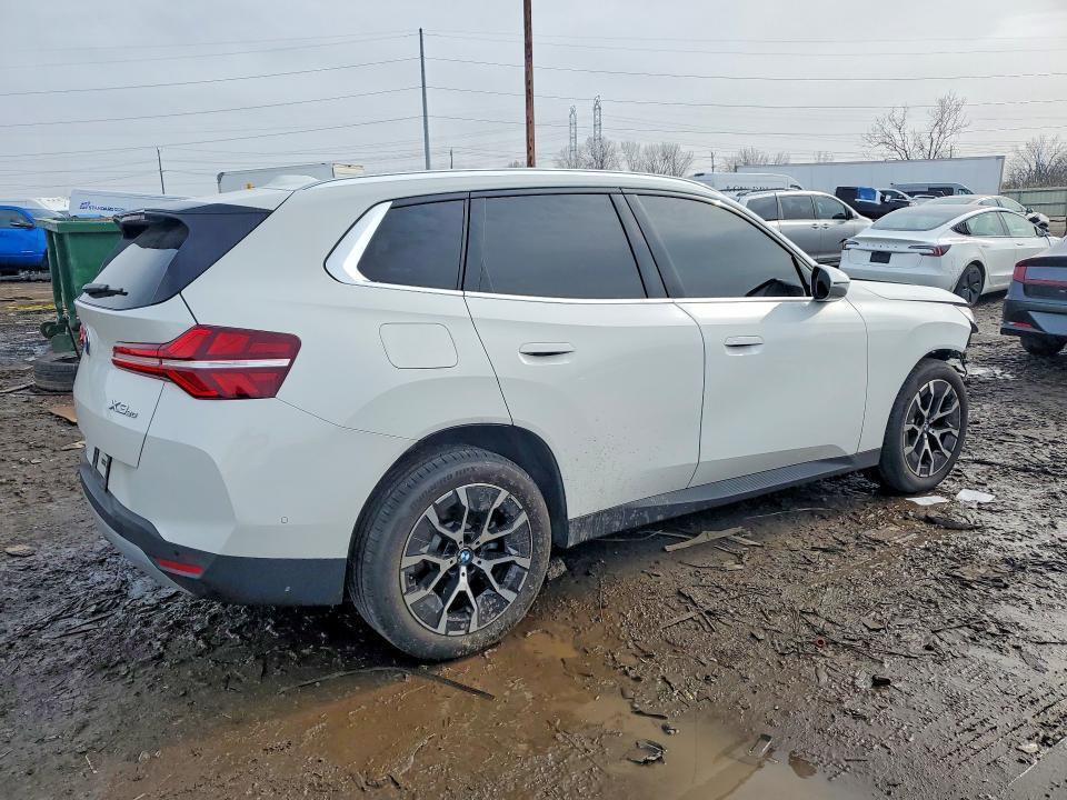 2025 BMW X3 30 XDRIVE — Фото 3 из 13