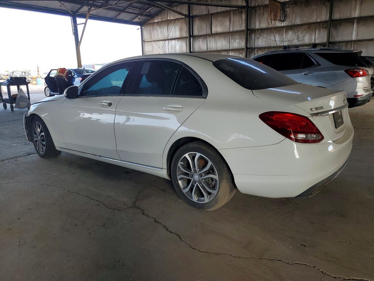 2017 MERCEDES-BENZ C 300 — Фото 3 из 13