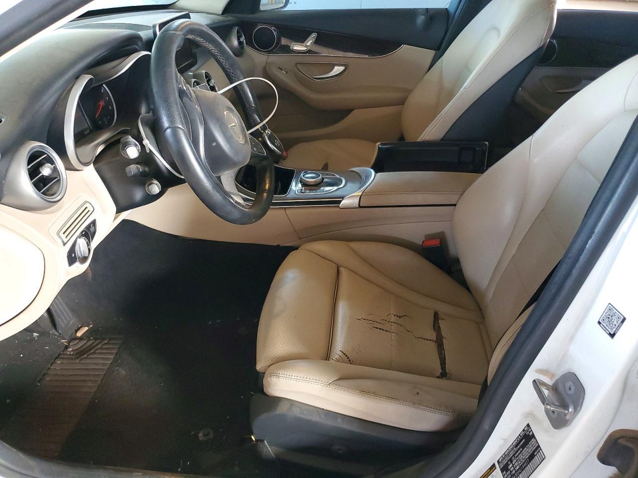 2017 MERCEDES-BENZ C 300 — Фото 8 из 13