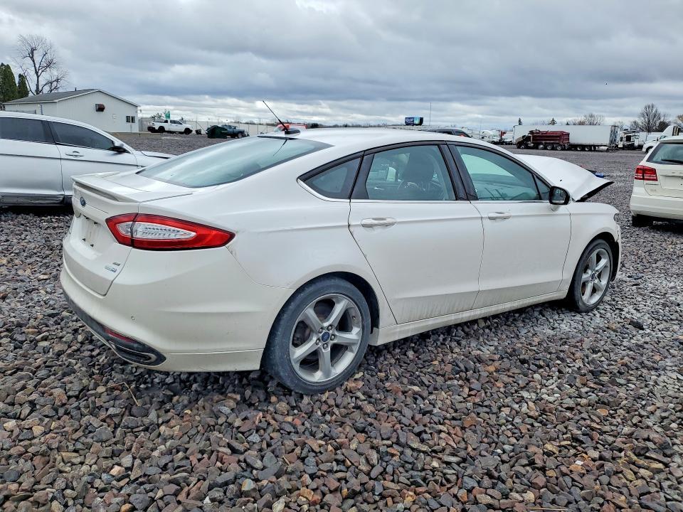 2016 FORD FUSION SE — Фото 3 из 12