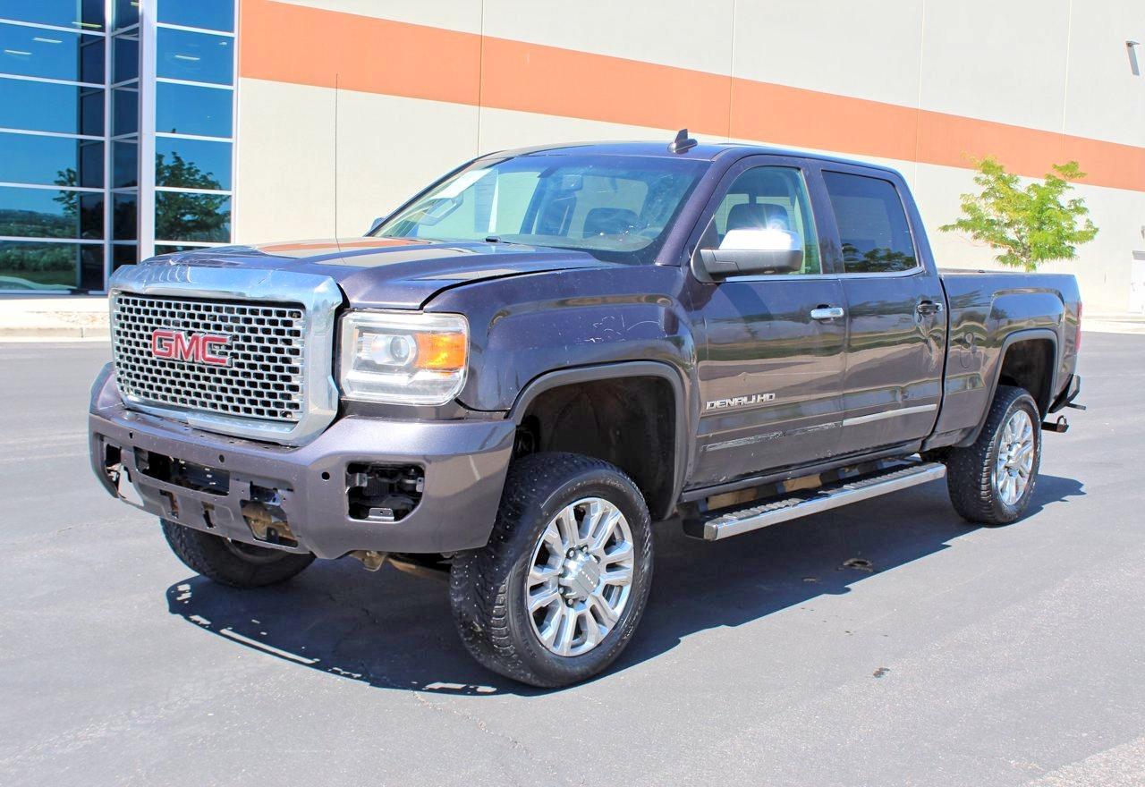 2016 GMC SIERRA K2500 DENALI — Фото 2 из 10