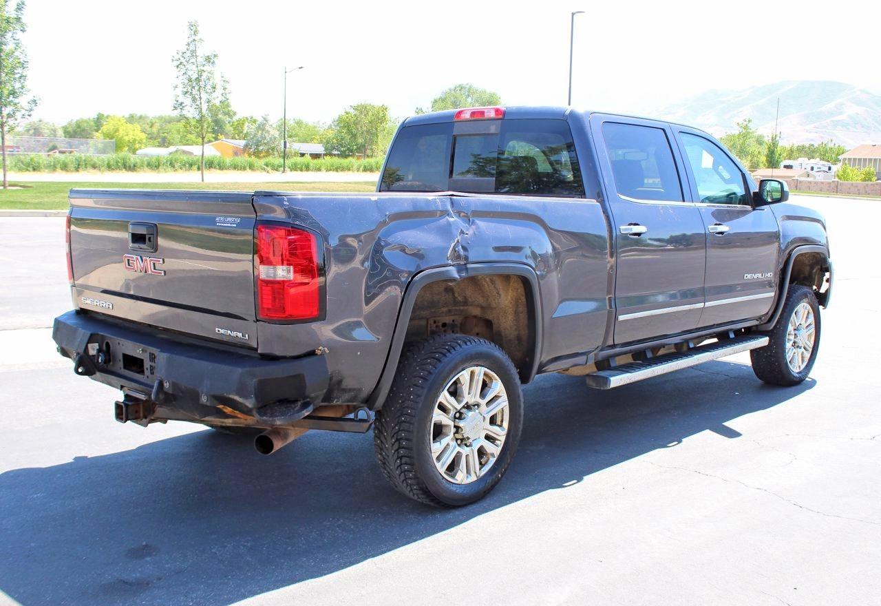 2016 GMC SIERRA K2500 DENALI — Фото 3 из 10