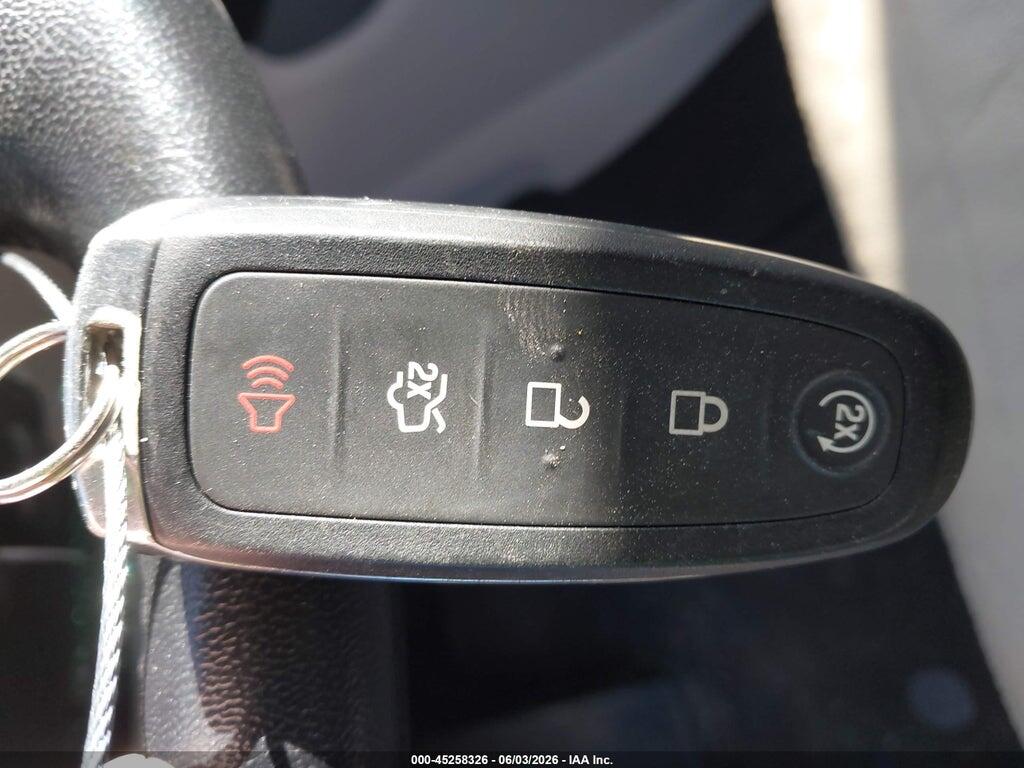 1FMCU0JD4HUE84886 2017 FORD ESCAPE photo no. 11