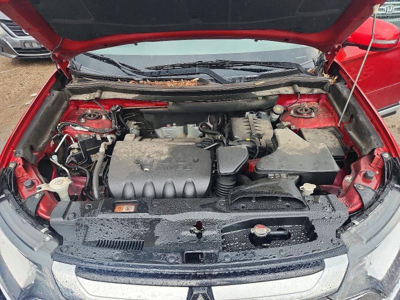 2016 MITSUBISHI OUTLANDER SE — Фото 11 из 12