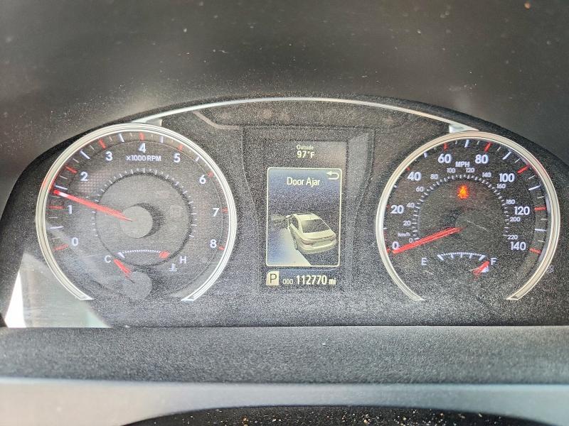 4T1BF1FK2GU123593 2016 TOYOTA CAMRY photo no. 9
