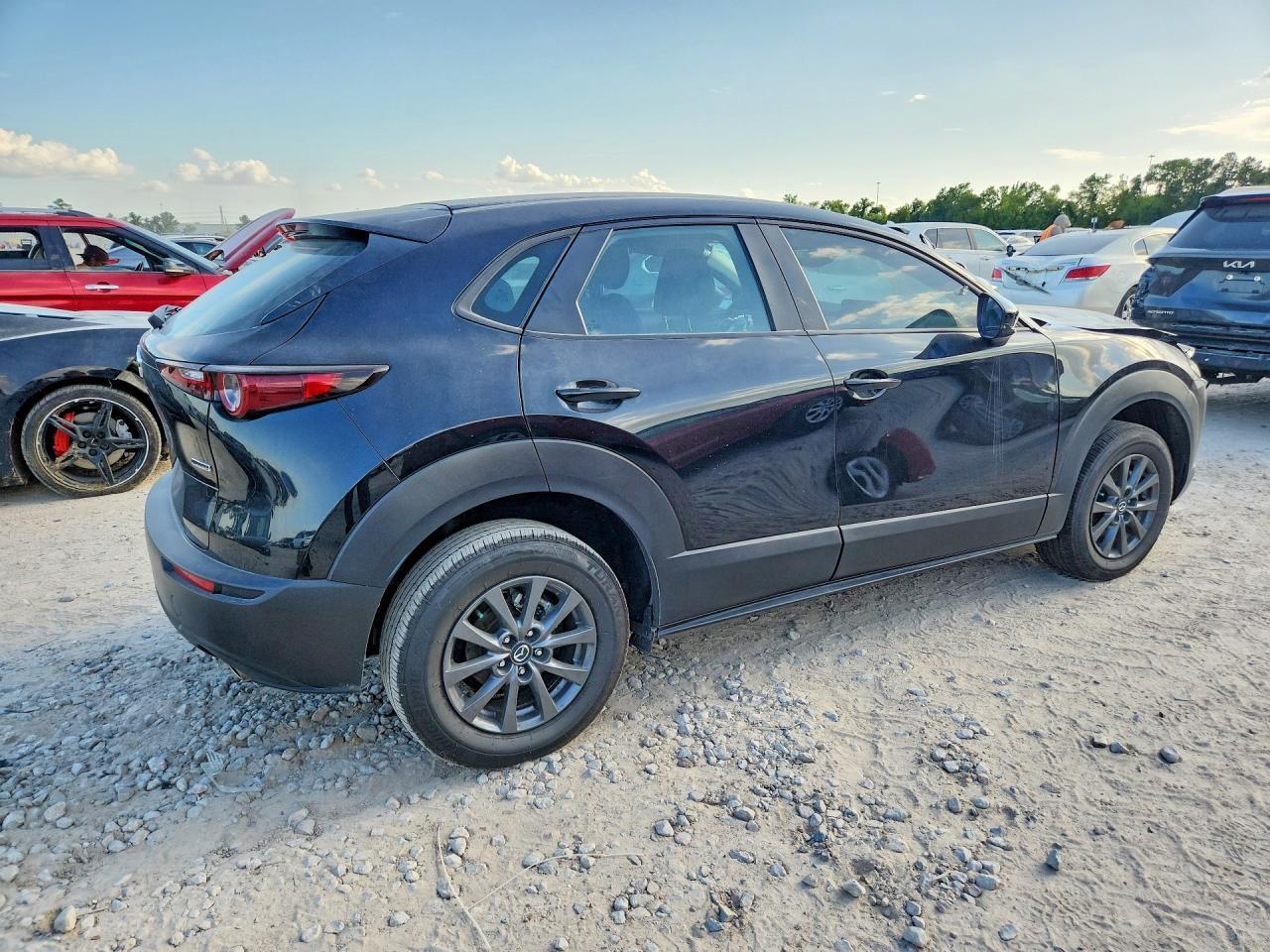 2026 MAZDA CX-30 — Фото 3 из 12
