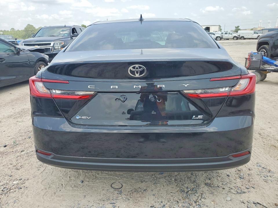 2026 TOYOTA CAMRY LE — Фото 6 из 12