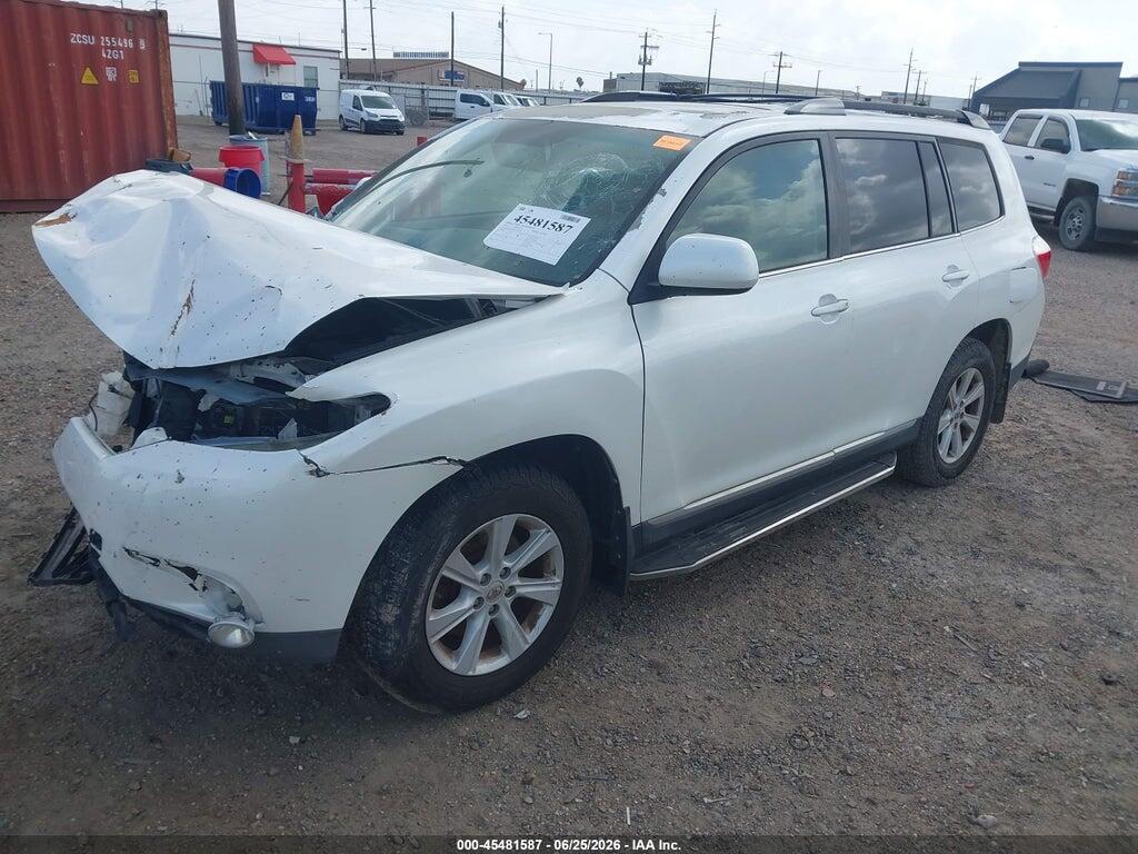 5TDZK3EH8DS125980 2013 TOYOTA HIGHLANDER photo no. 2