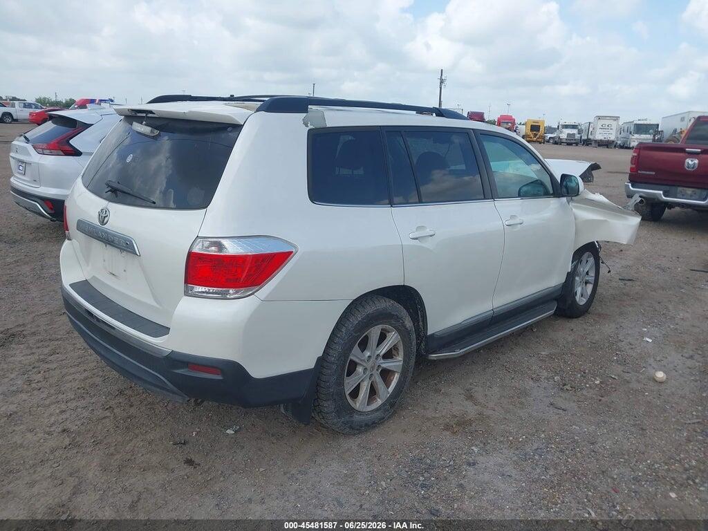 5TDZK3EH8DS125980 2013 TOYOTA HIGHLANDER photo no. 4