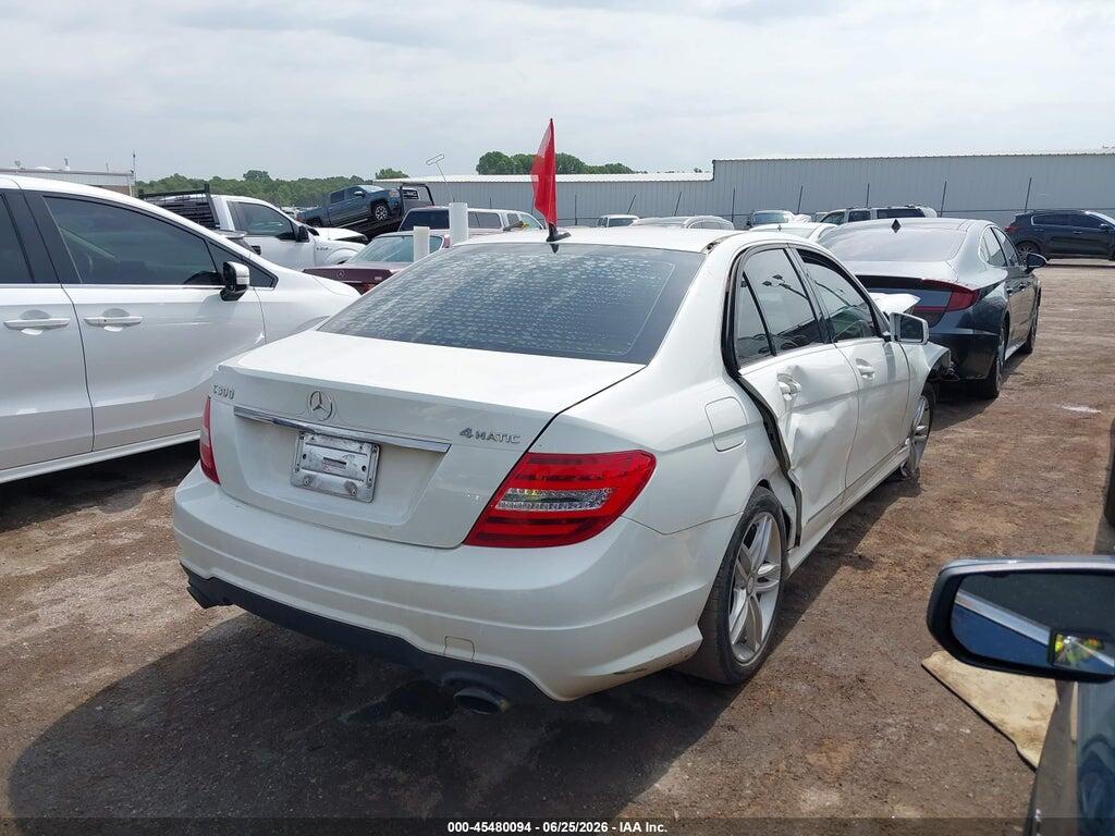 WDDGF8BB4CR202436 2012 MERCEDES-BENZ C 300 photo no. 4