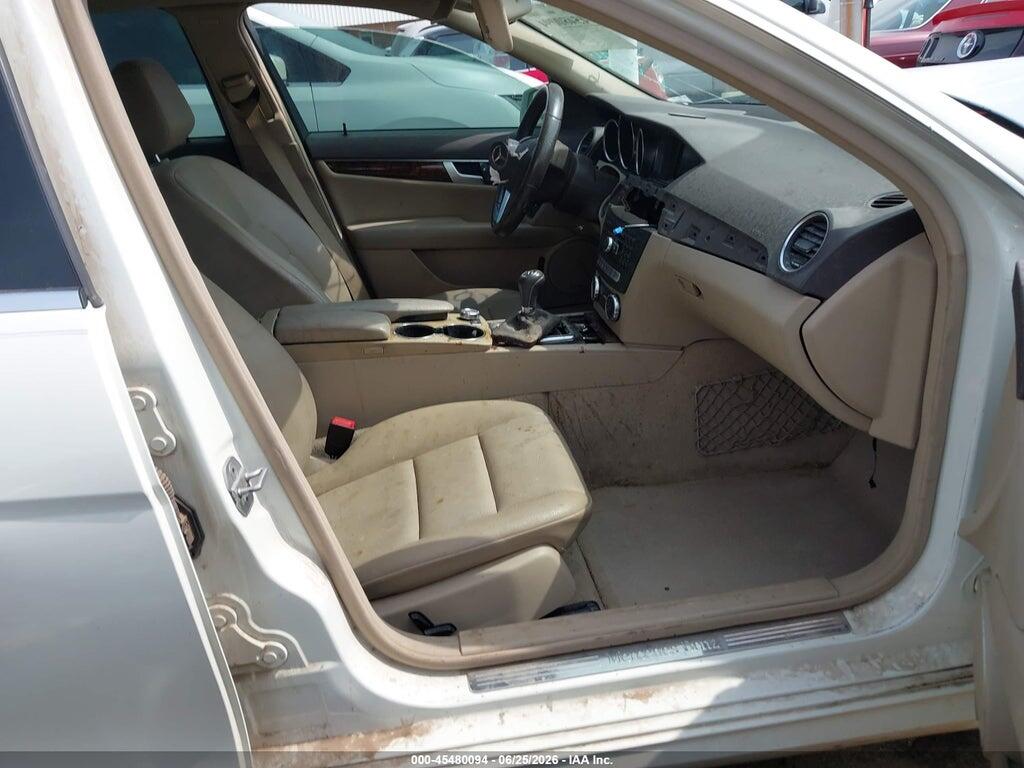 WDDGF8BB4CR202436 2012 MERCEDES-BENZ C 300 photo no. 5