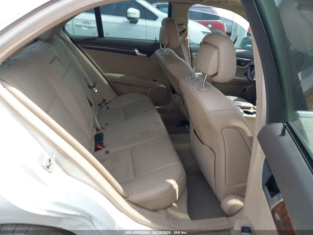 WDDGF8BB4CR202436 2012 MERCEDES-BENZ C 300 photo no. 8