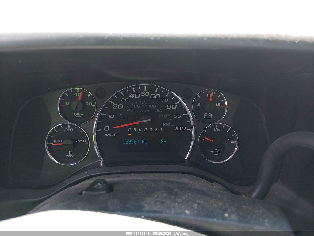 1GCSGAFX8B1100097 2011 CHEVROLET EXPRESS 1500 photo no. 2