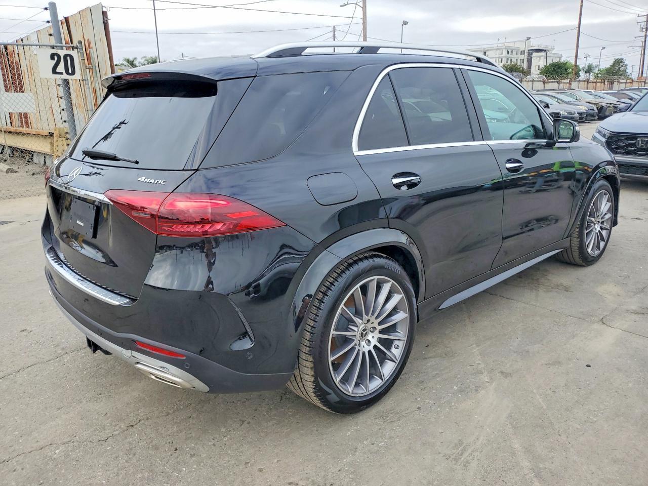2025 MERCEDES-BENZ GLE 580 4MATIC — Фото 3 из 13