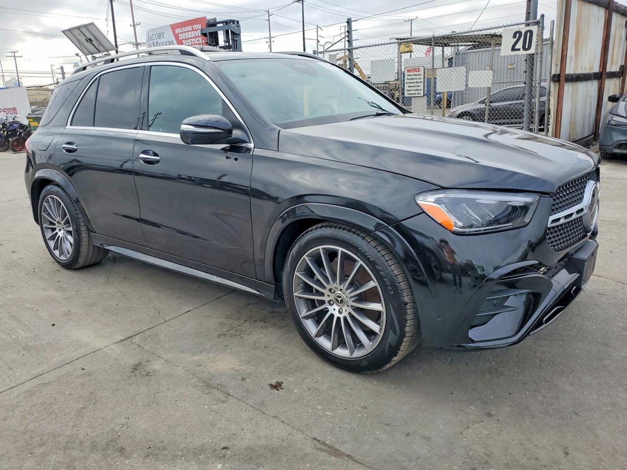 2025 MERCEDES-BENZ GLE 580 4MATIC — Фото 4 из 13