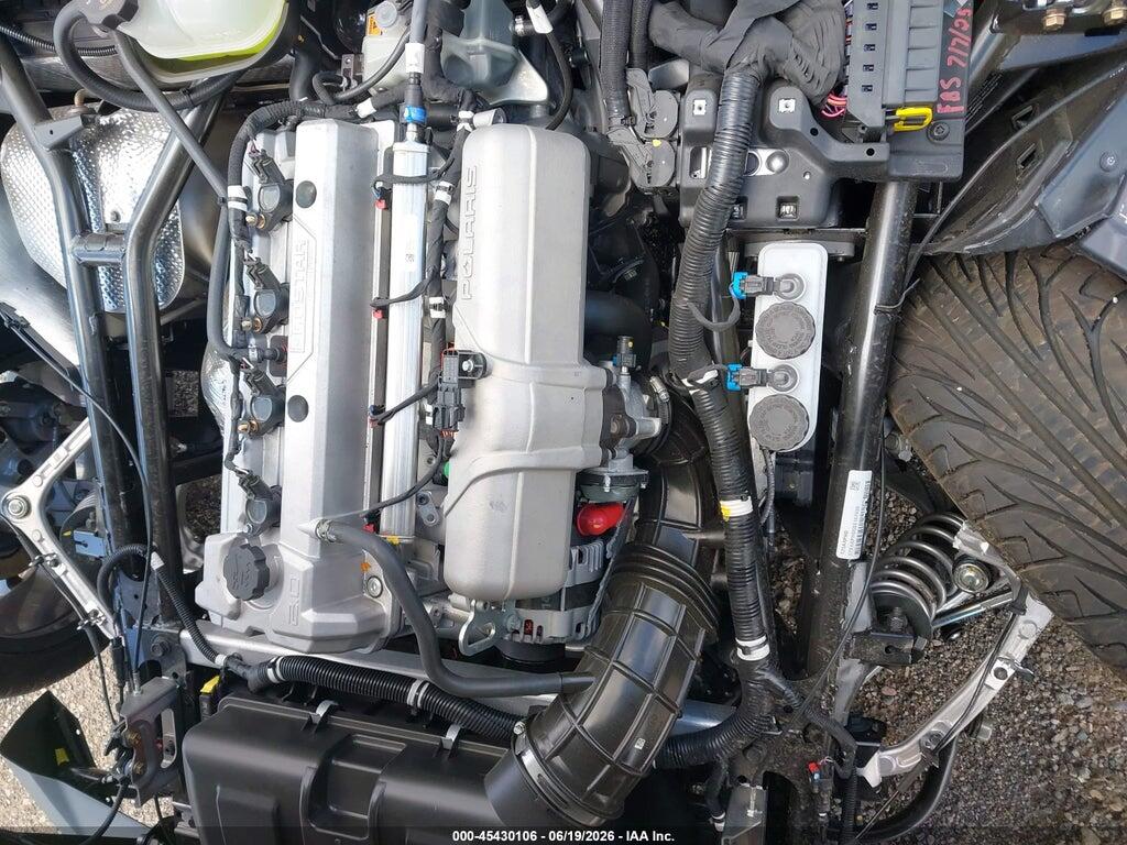 57XAAPHD6S8167699 2025 POLARIS SLINGSHOT photo no. 10