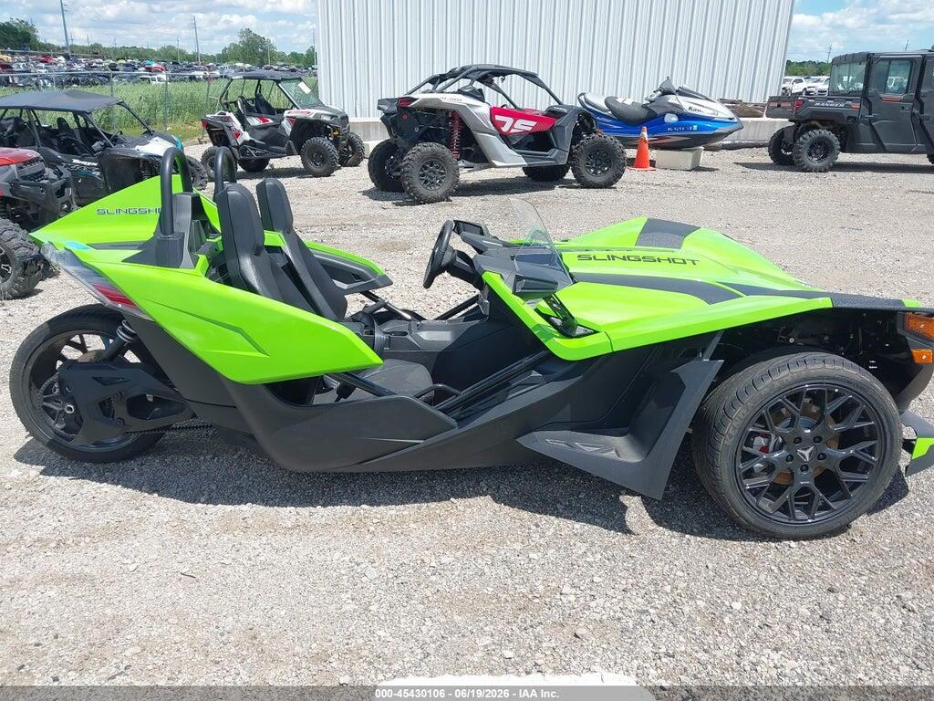 57XAAPHD6S8167699 2025 POLARIS SLINGSHOT photo no. 4